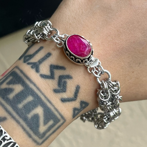 Maille stainless steel indian ruby bracelet . Handmade chain & ruby gem clasp - Picture 9 of 16